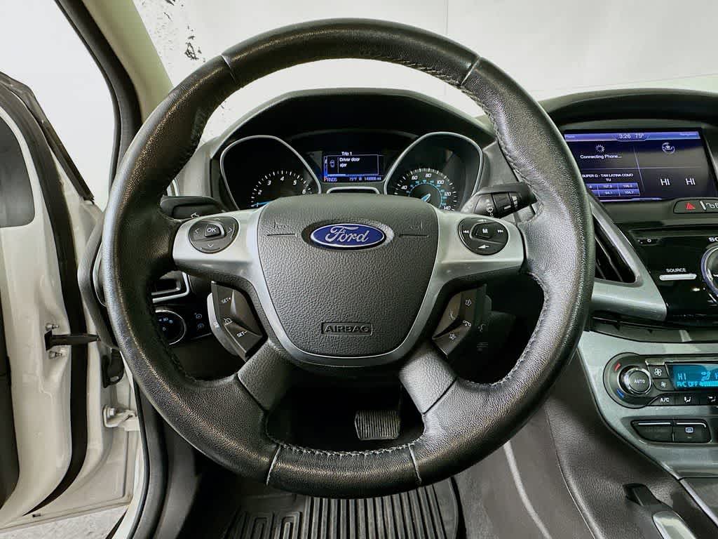 Thumbnail: 2013 Ford Focus - 15