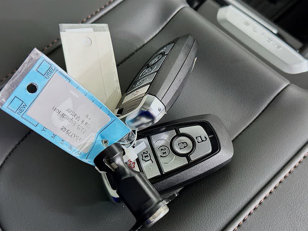 Thumbnail: 2025 Ford Expedition - 21