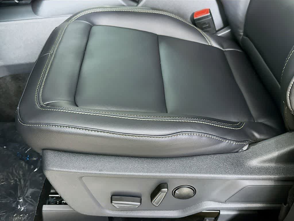 Thumbnail: 2025 Ford Bronco - 30