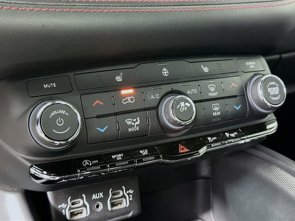 Thumbnail: 2023 Dodge Durango - 18