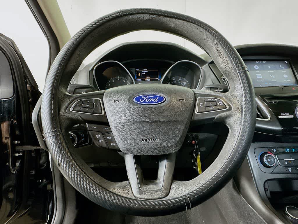 Thumbnail: 2017 Ford Focus - 15