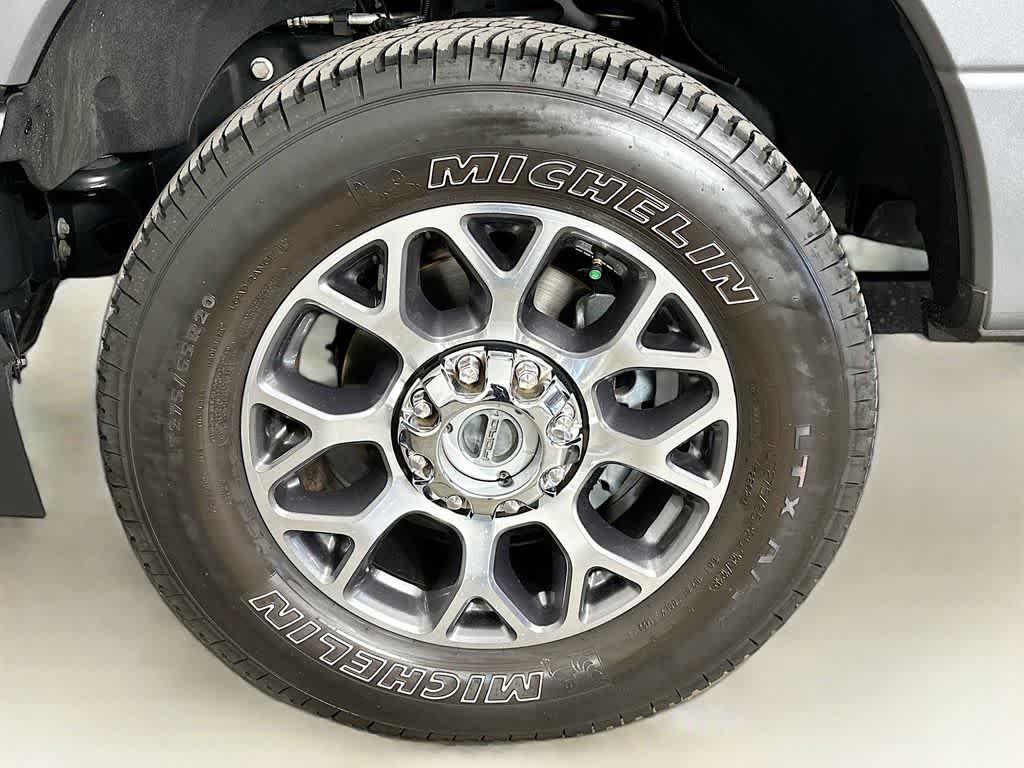 Thumbnail: 2022 Ford Econoline - 8