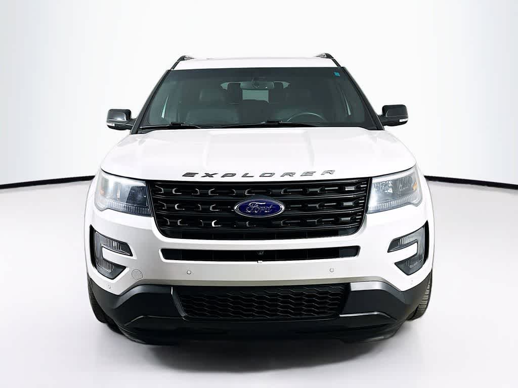 Thumbnail: 2016 Ford Explorer - 6