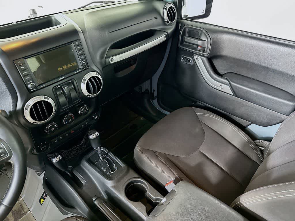 Thumbnail: 2014 Jeep Wrangler - 11