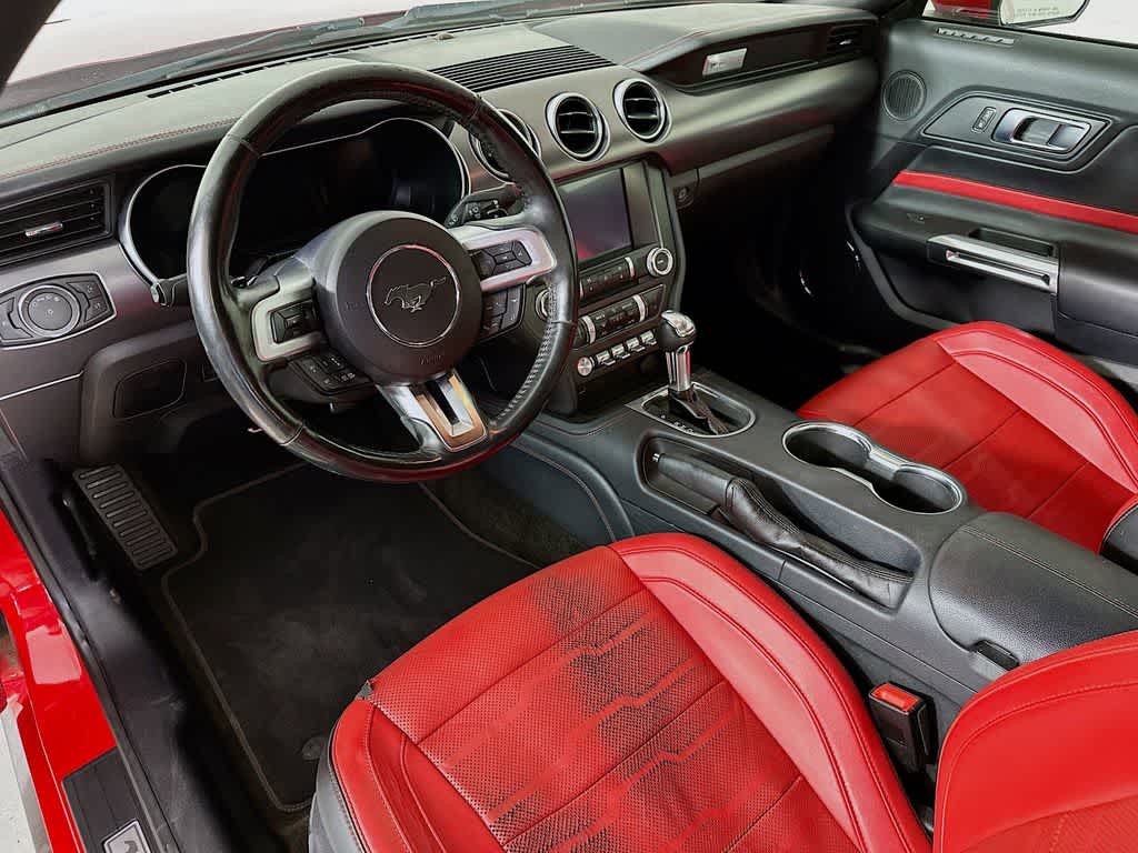 2018 Ford Mustang  2