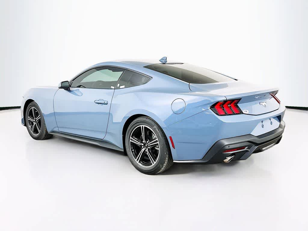 2025 Ford Mustang  4