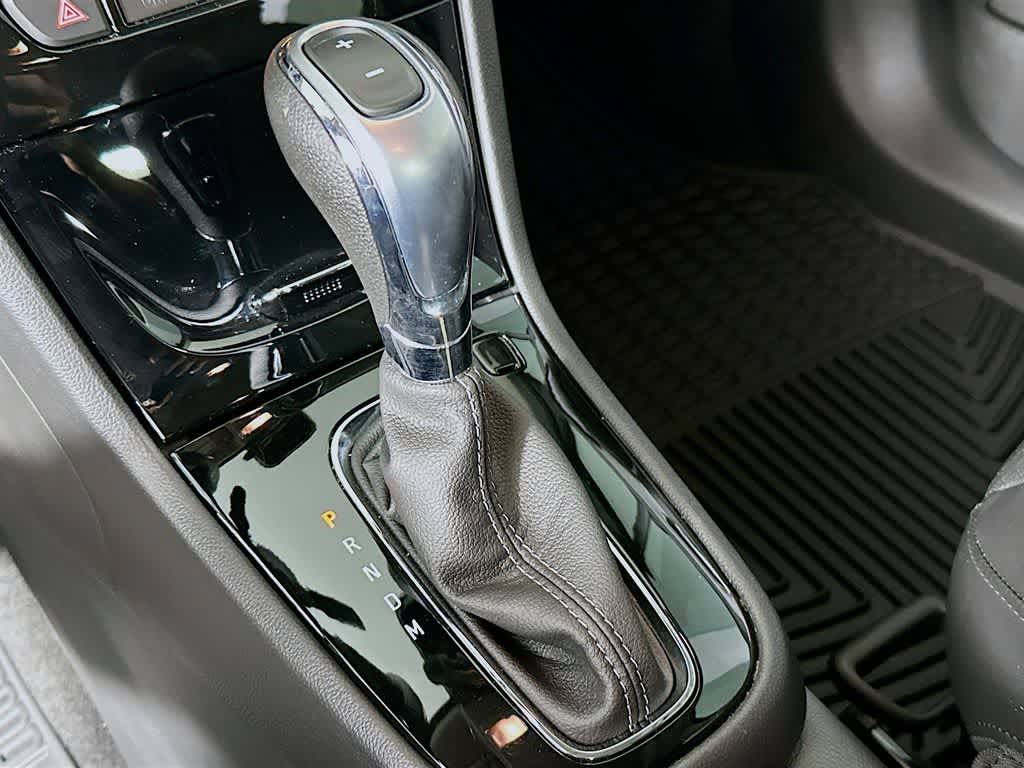 Thumbnail: 2022 Buick Encore - 18