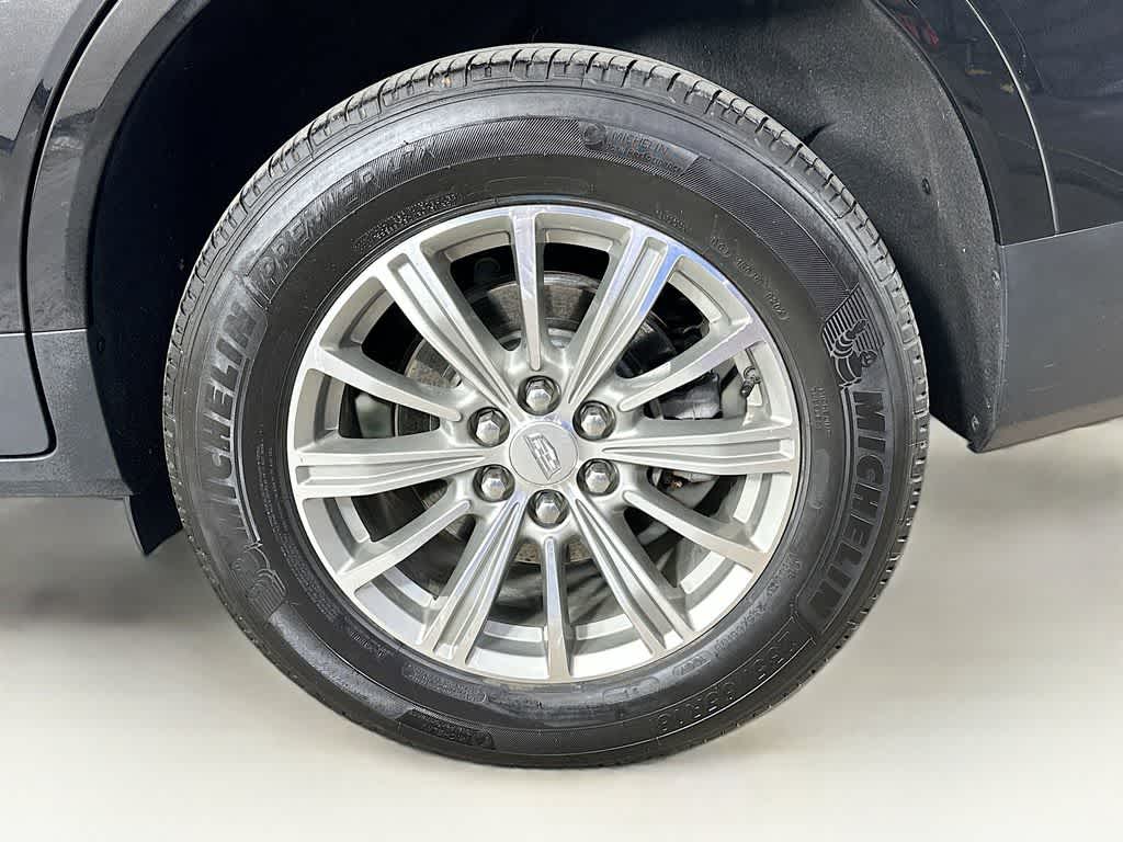 Thumbnail: 2017 Cadillac XT5 - 8