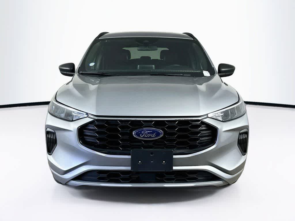 Thumbnail: 2023 Ford Escape - 6