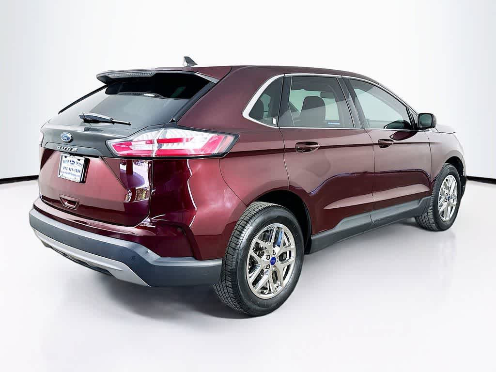 Thumbnail: 2022 Ford Edge - 25