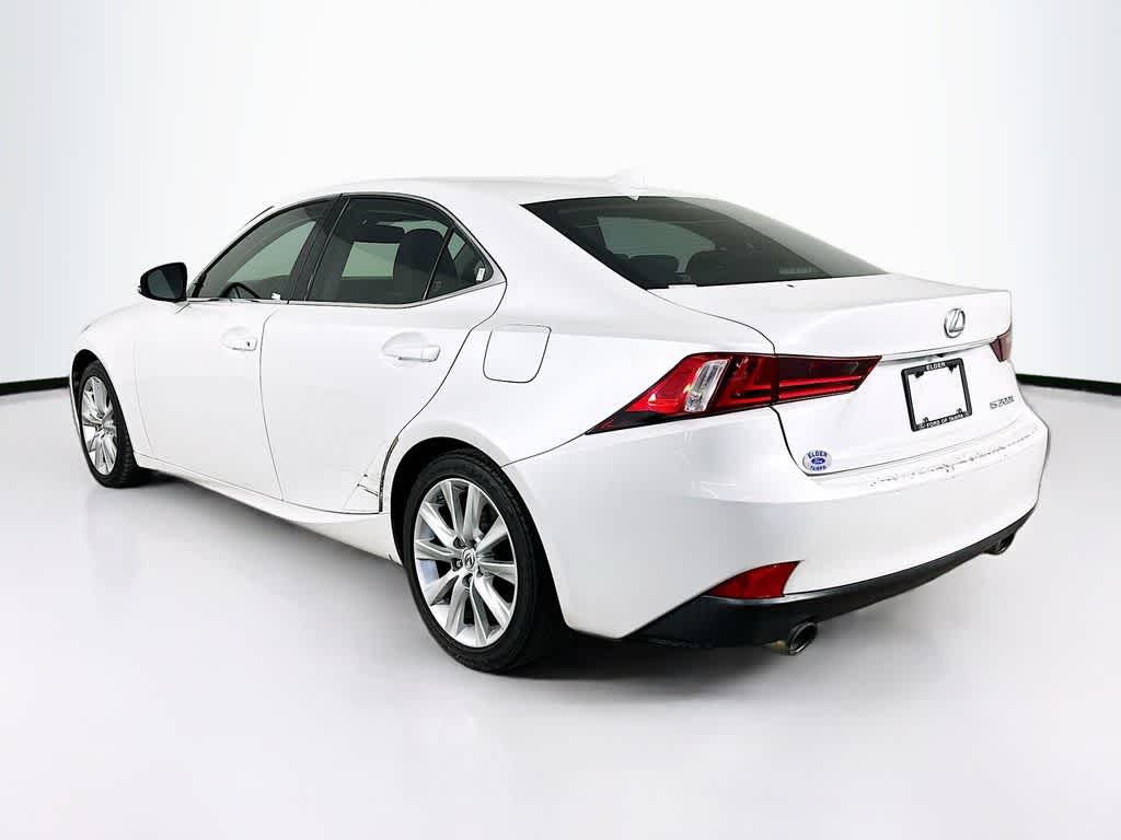 2016 Lexus IS 200t 4