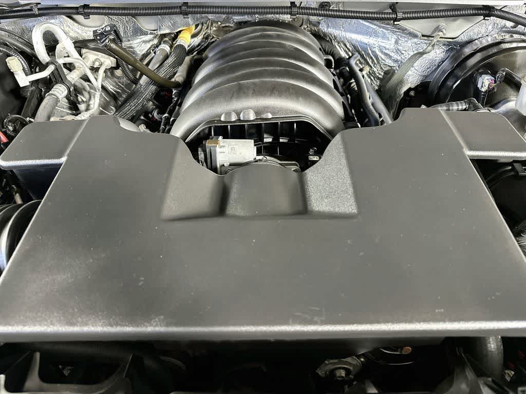Thumbnail: 2018 Chevrolet Suburban - 9