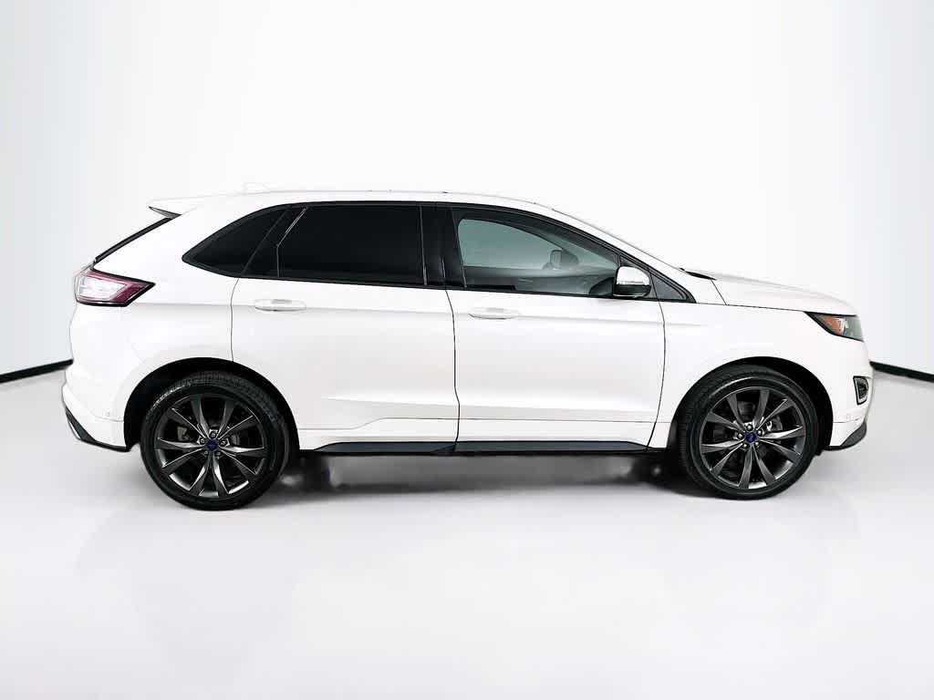 Thumbnail: 2016 Ford Edge - 26
