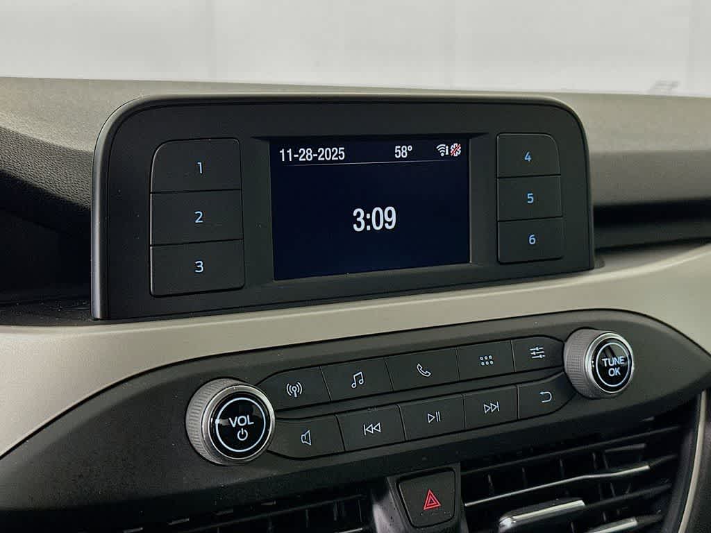 Thumbnail: 2022 Ford Escape - 15