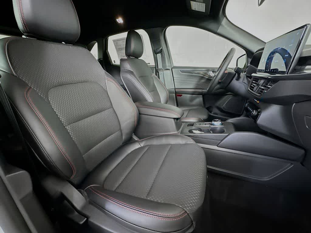 Thumbnail: 2025 Ford Escape - 15