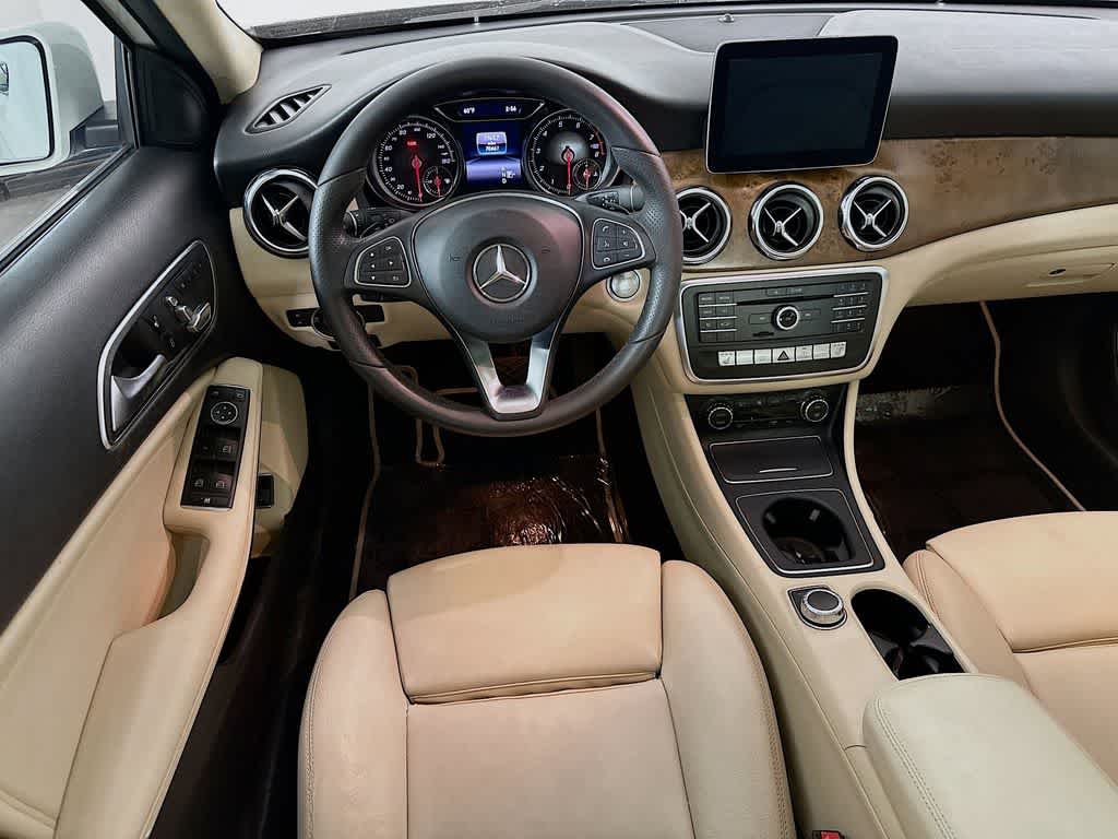 Thumbnail: 2018 Mercedes-Benz GLA - 10