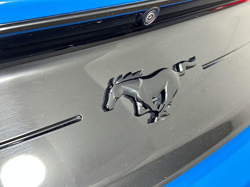 Thumbnail: 2022 Ford Mustang - 7