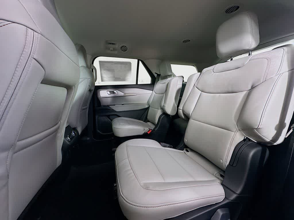 Thumbnail: 2026 Ford Explorer - 14