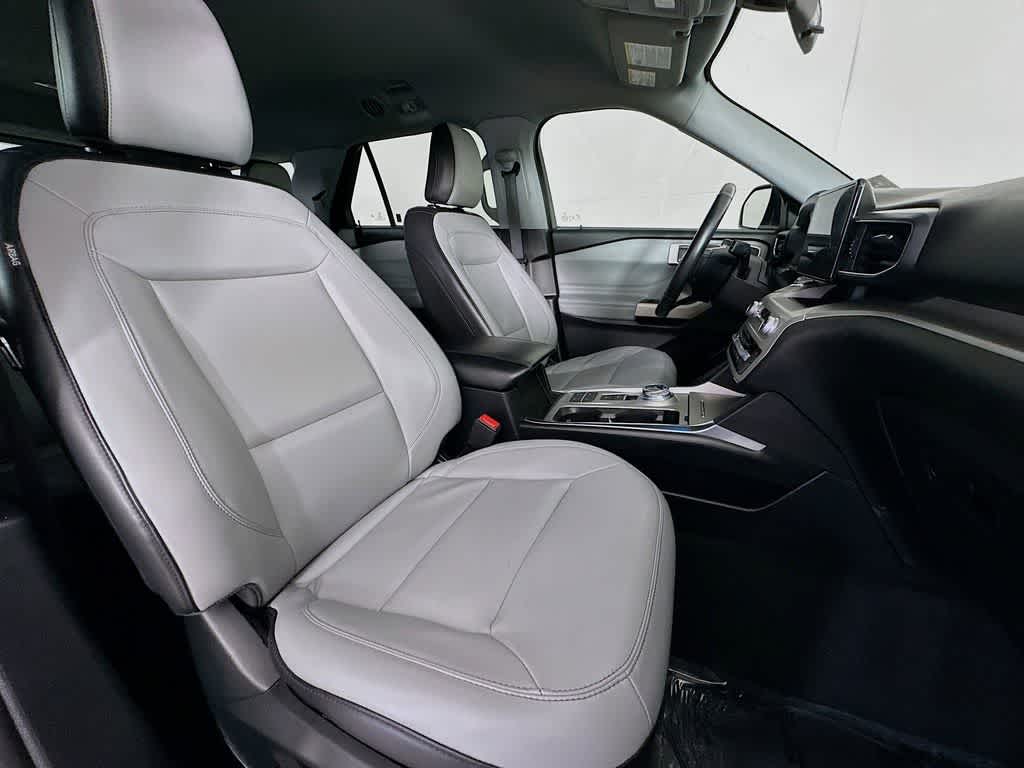 Thumbnail: 2021 Ford Explorer - 15