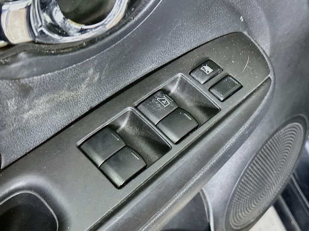 Thumbnail: 2015 Nissan Versa - 25