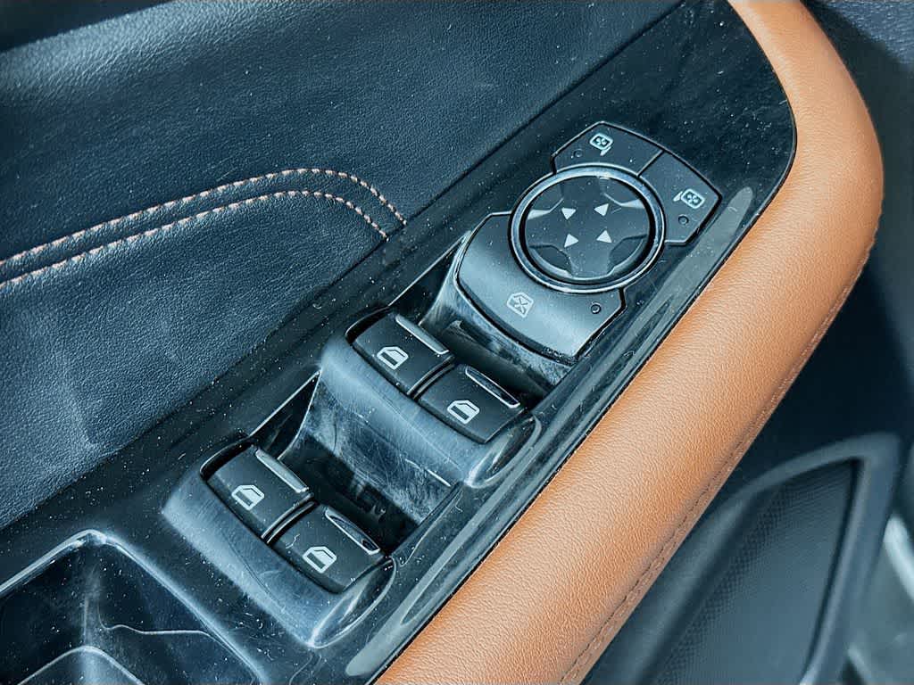 Thumbnail: 2019 Ford Edge - 29