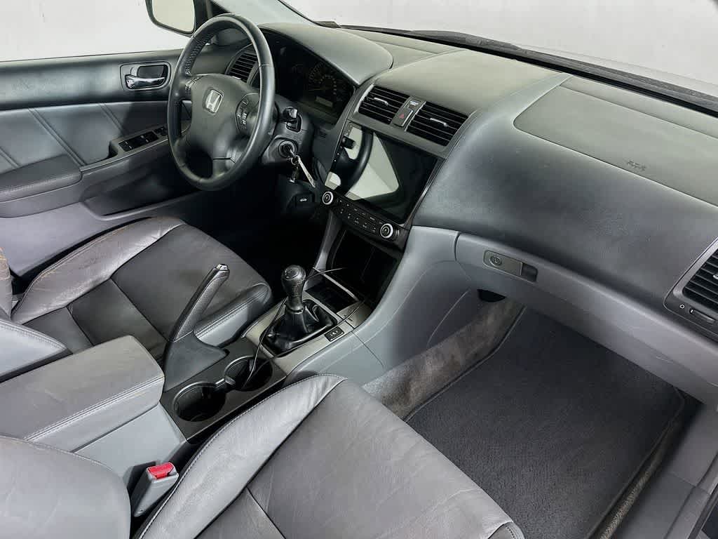 Thumbnail: 2005 Honda Accord - 31
