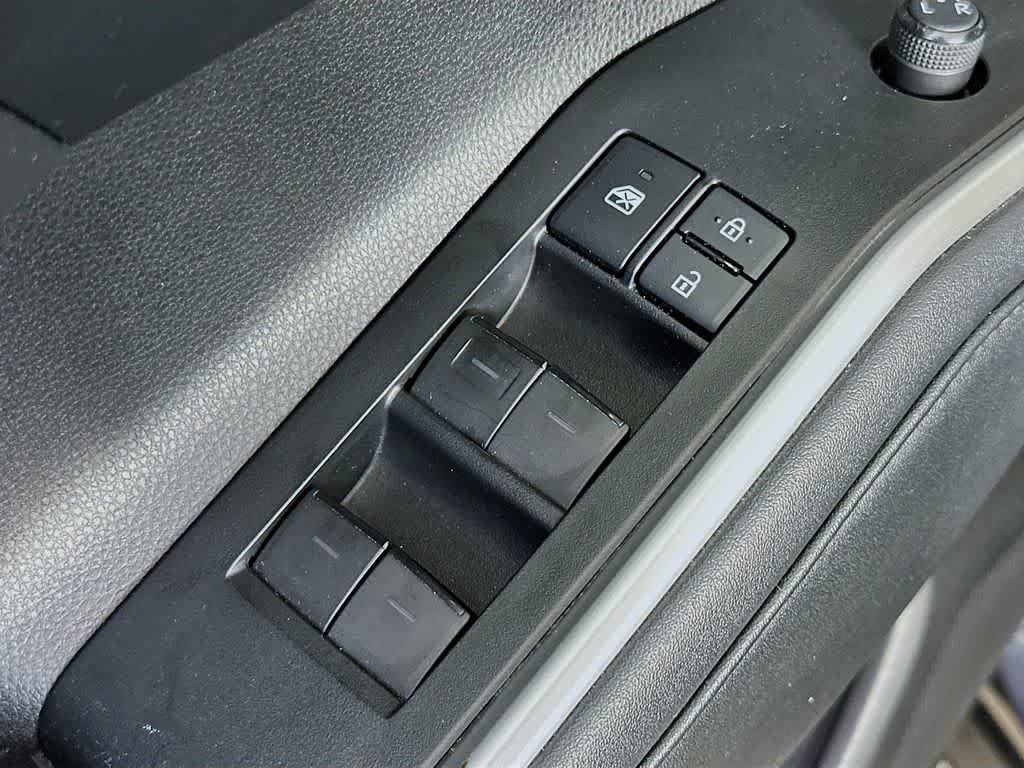 Thumbnail: 2021 Toyota Highlander - 29