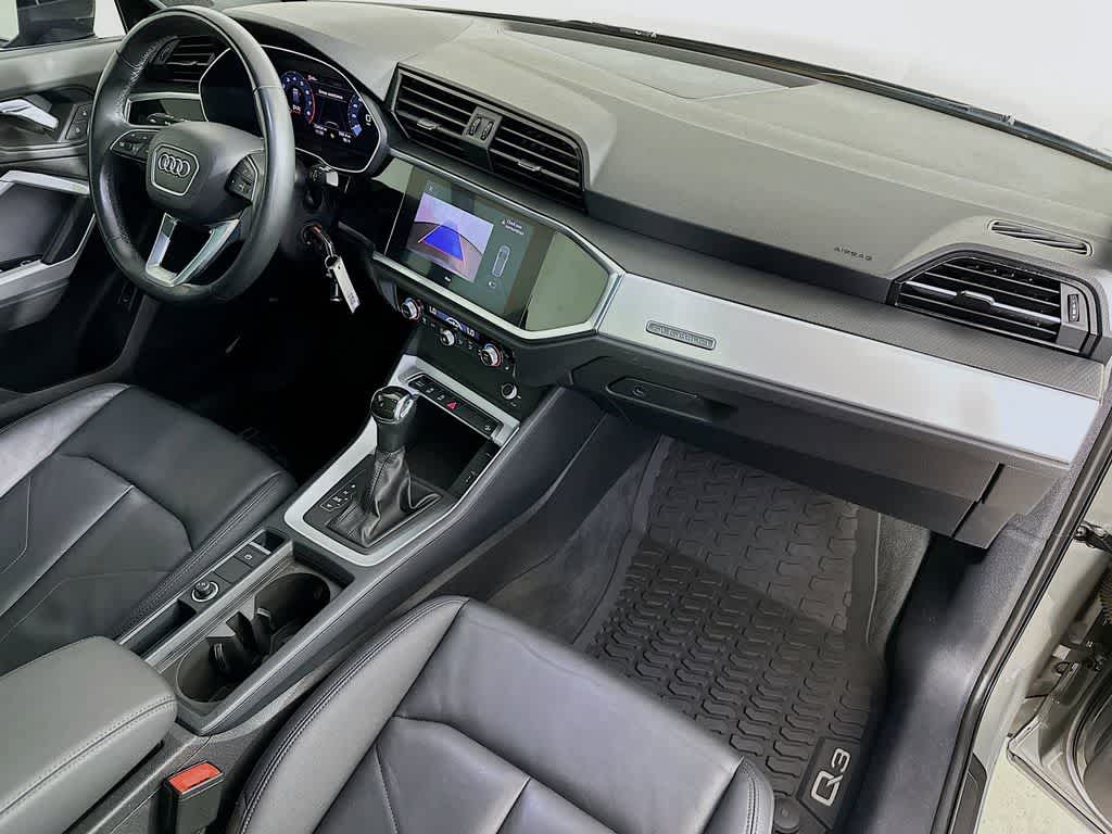 Thumbnail: 2021 Audi Q3 - 31