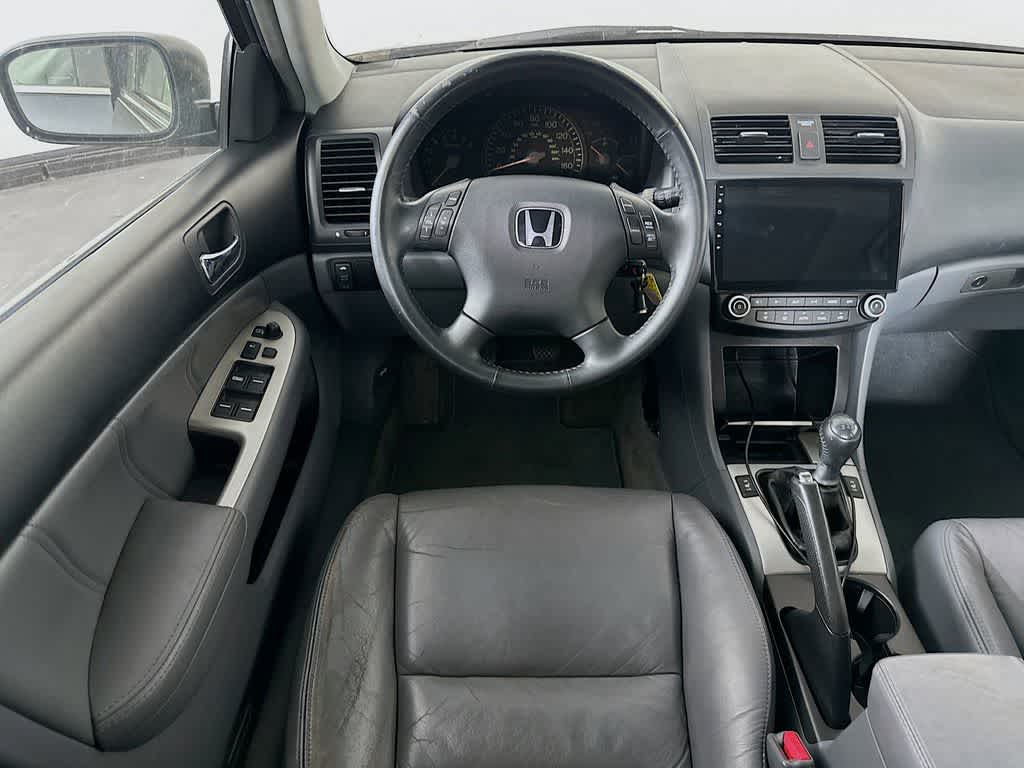 Thumbnail: 2005 Honda Accord - 10