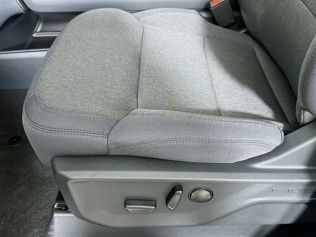 Thumbnail: 2026 Ford Expedition - 29