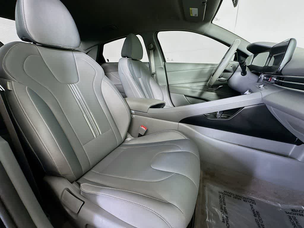 Thumbnail: 2023 Hyundai Elantra - 13