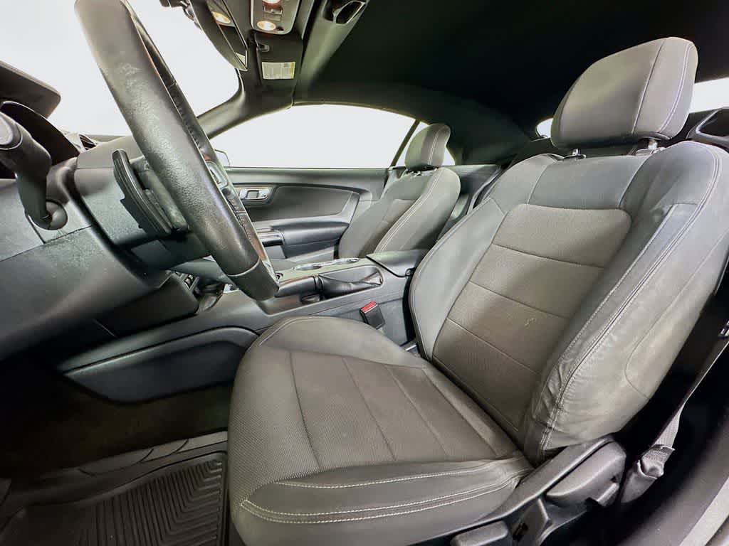 Thumbnail: 2016 Ford Mustang - 11