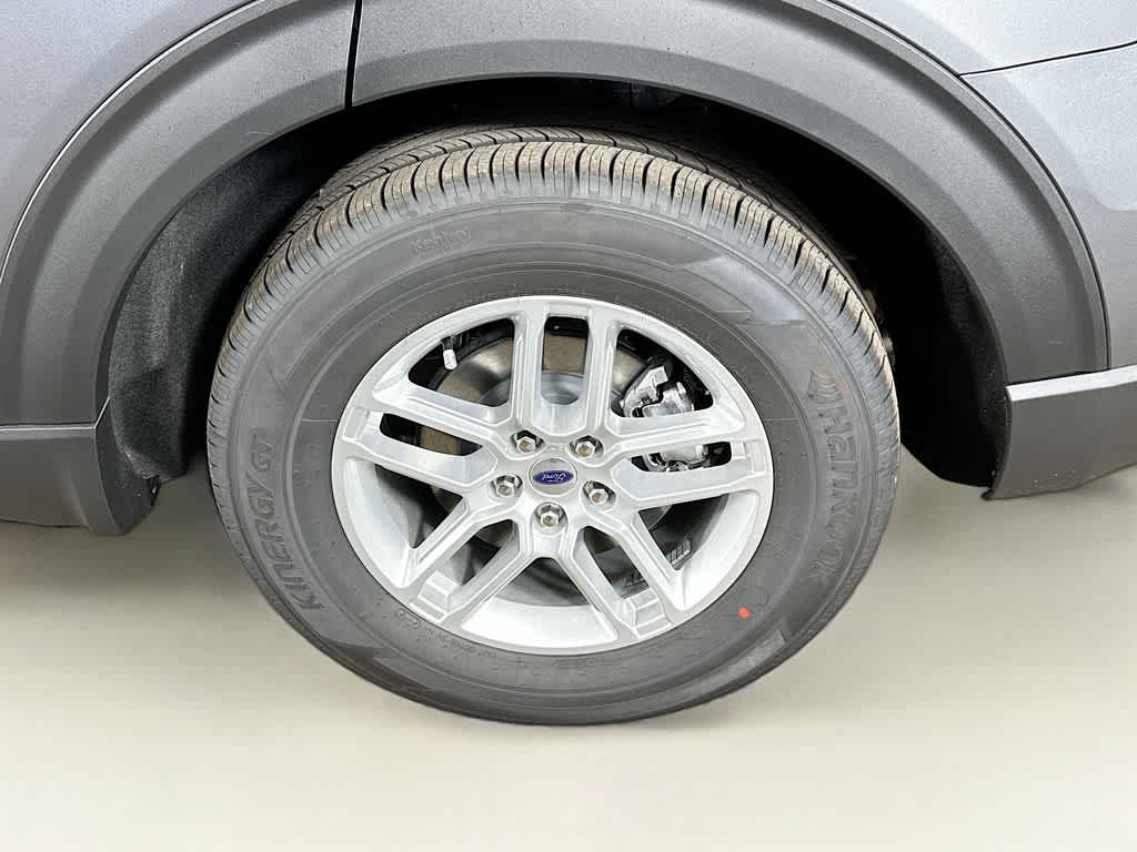 Thumbnail: 2025 Ford Explorer - 8