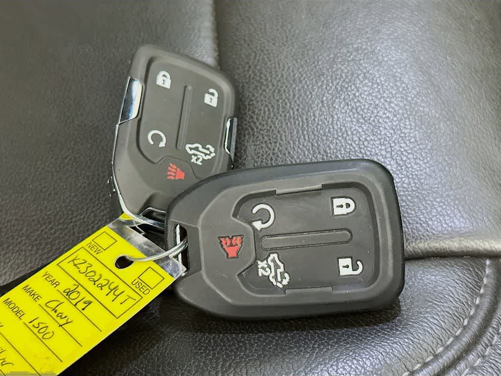 Thumbnail: 2019 Chevrolet Silverado 1500 - 22