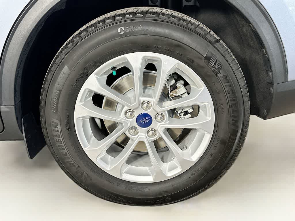 Thumbnail: 2022 Ford Escape - 8