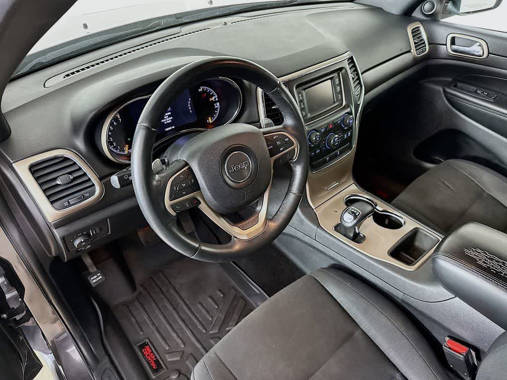 Thumbnail: 2015 Jeep Grand Cherokee - 2