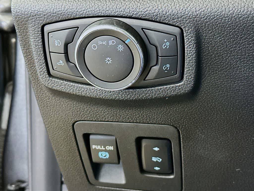 Thumbnail: 2016 Ford F-150 - 27