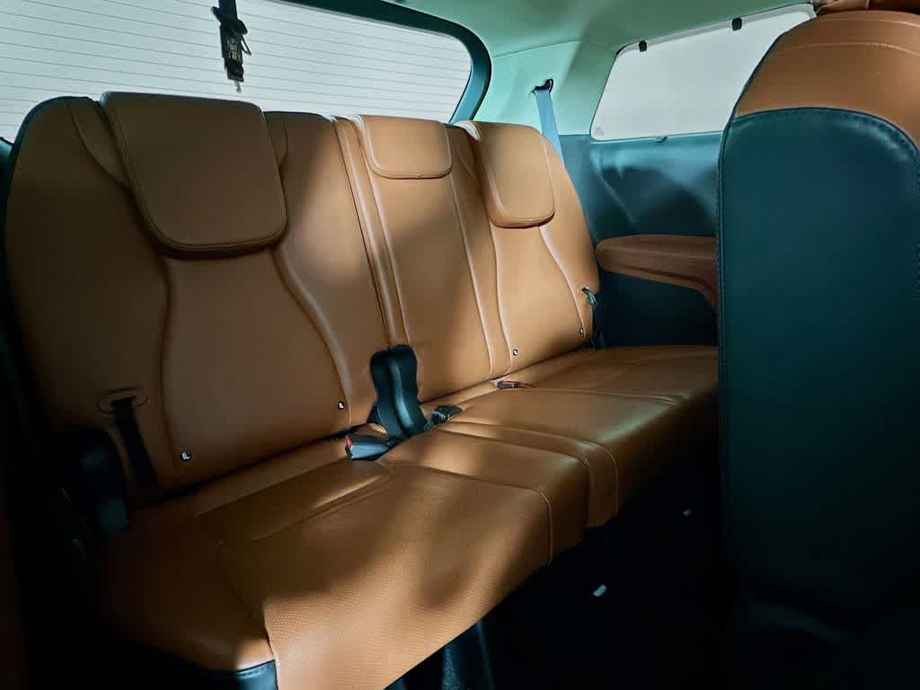 Thumbnail: 2022 Kia Carnival - 33