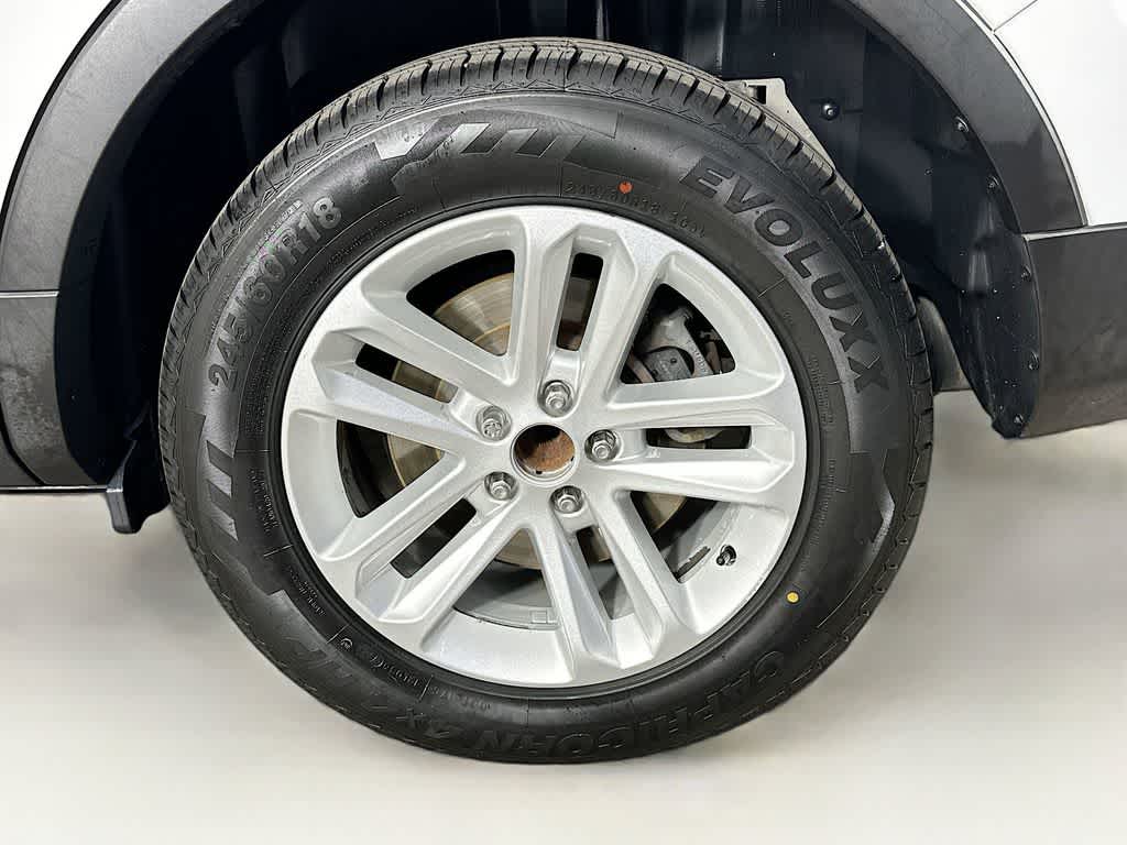 Thumbnail: 2017 Ford Explorer - 7