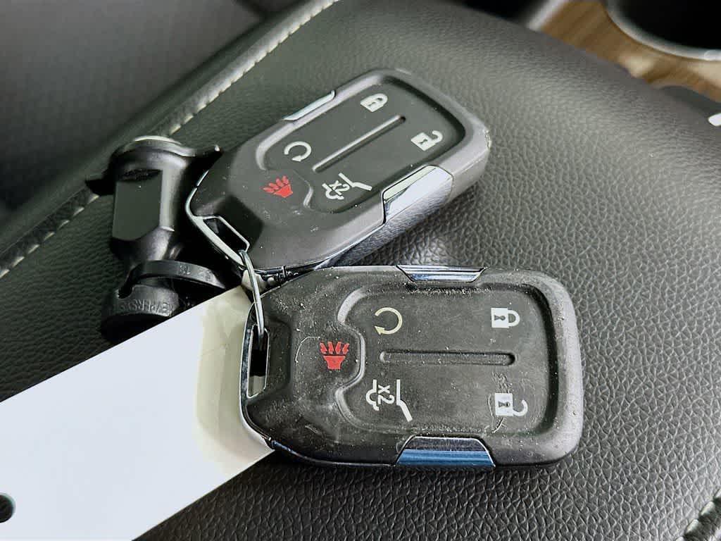 Thumbnail: 2023 GMC Acadia - 21