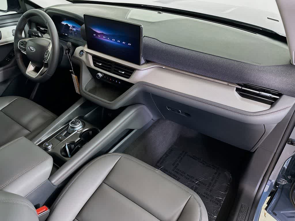 Thumbnail: 2026 Ford Explorer - 34