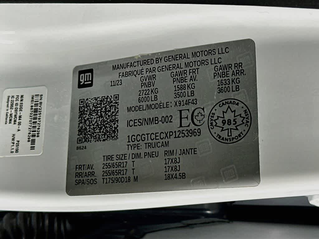 Thumbnail: 2023 Chevrolet Colorado - 23