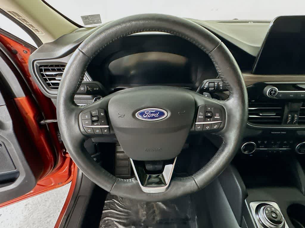 Thumbnail: 2020 Ford Escape - 15