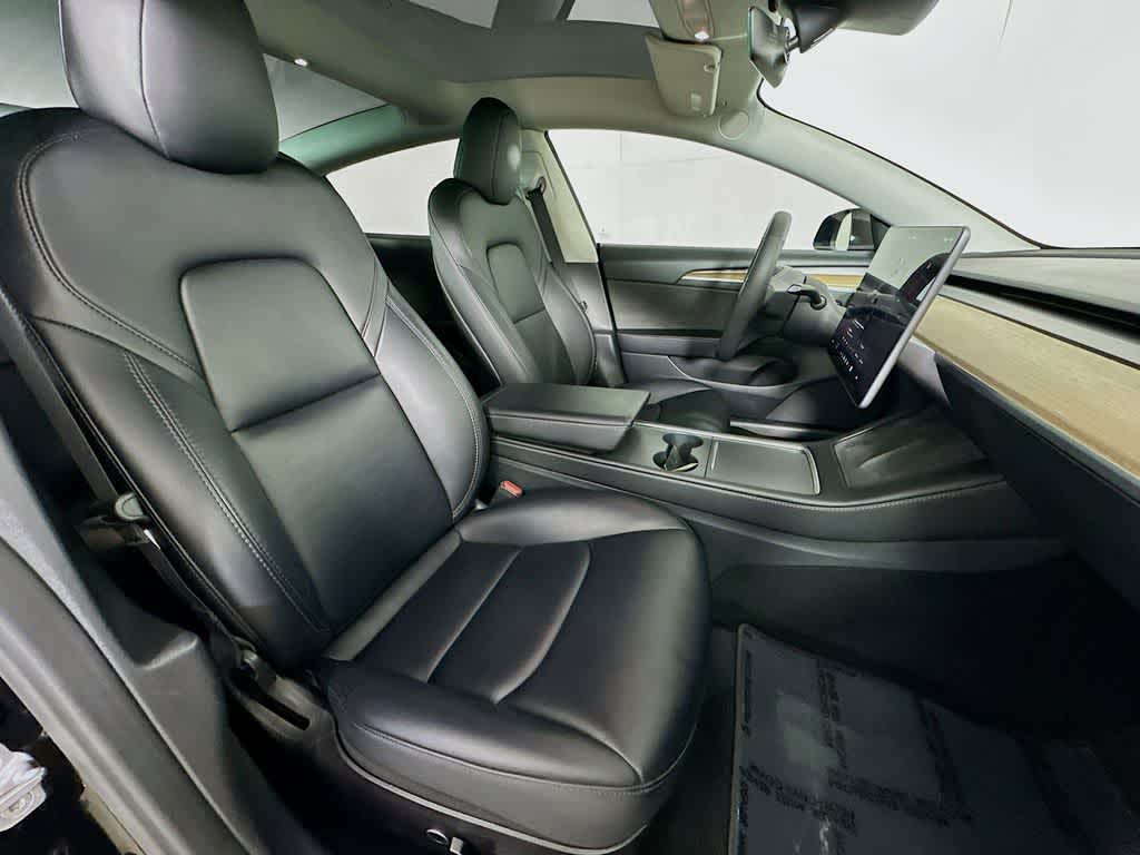 Thumbnail: 2023 Tesla Model 3 - 14