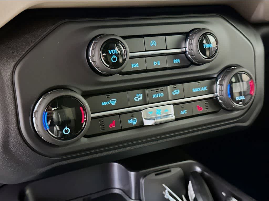 Thumbnail: 2025 Ford Bronco - 18