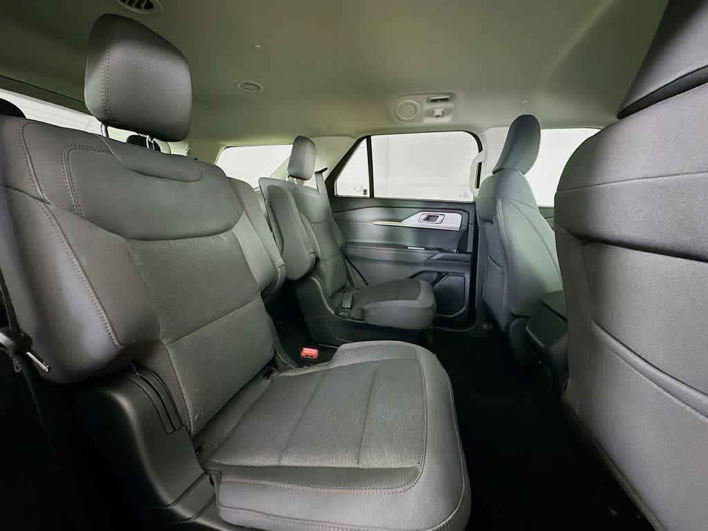 Thumbnail: 2026 Ford Explorer - 30