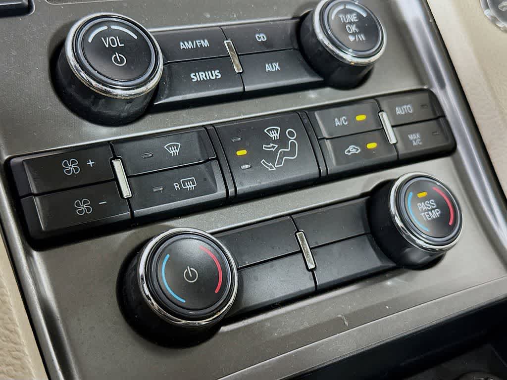 Thumbnail: 2010 Ford Taurus - 17