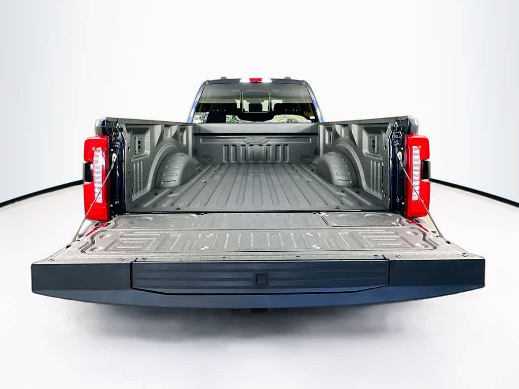 2025 Ford F-250  21