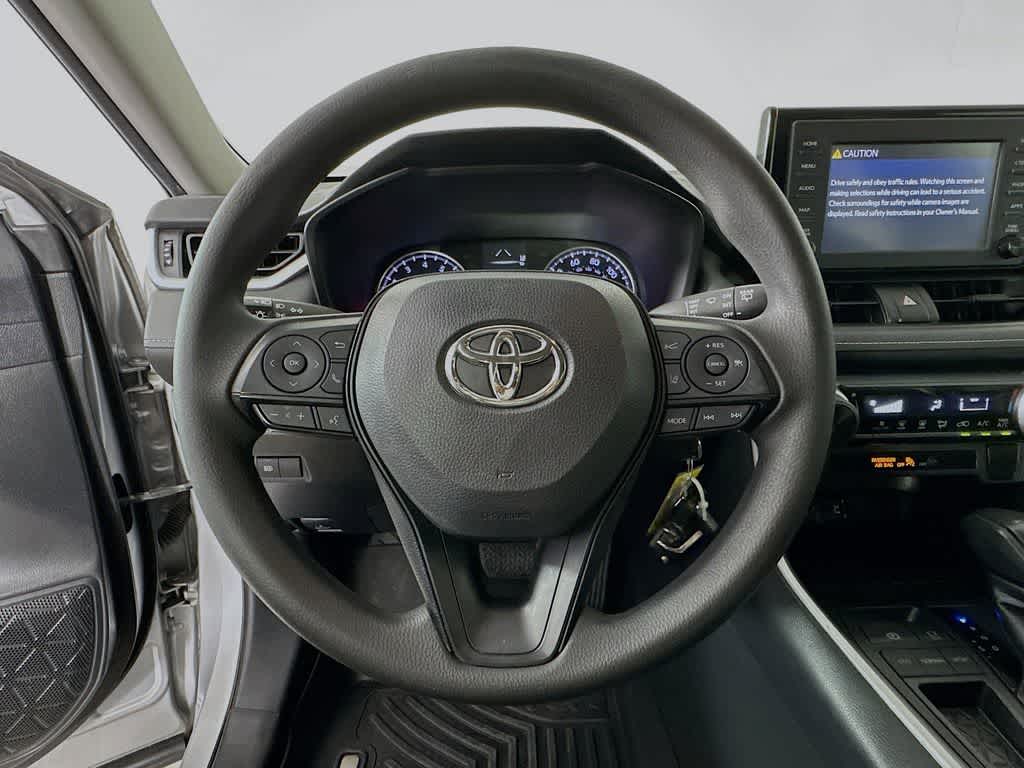 Thumbnail: 2019 Toyota RAV4 - 15
