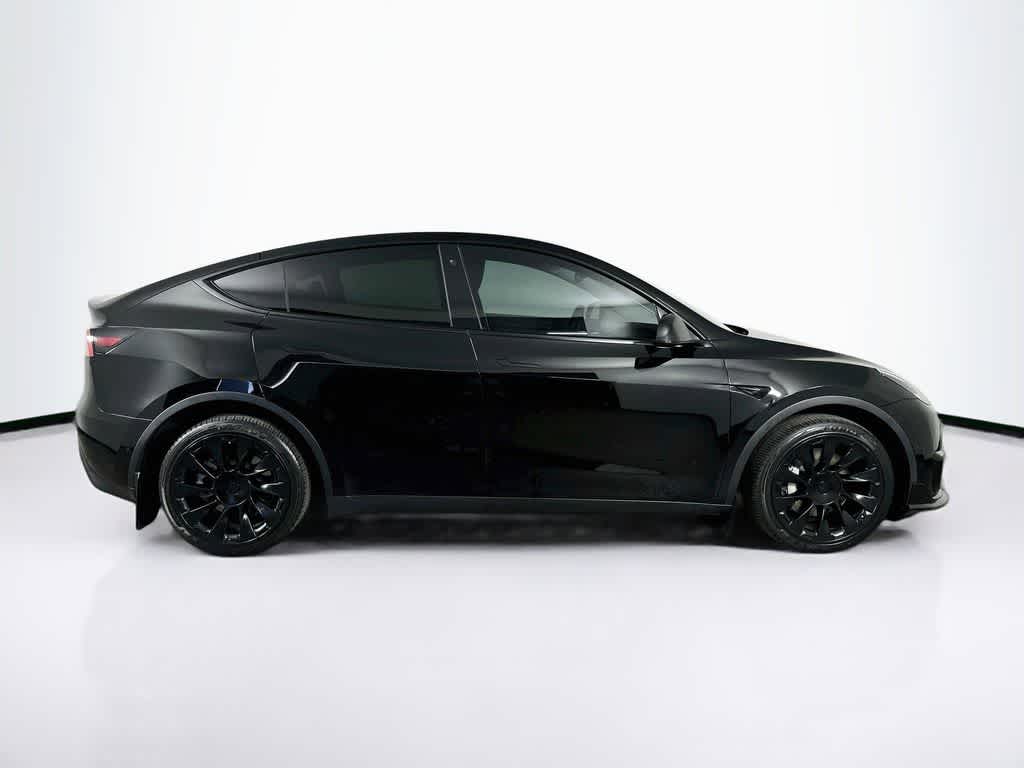 Thumbnail: 2022 Tesla Model Y - 25